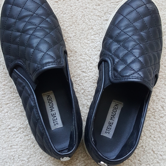 Quilted black slip on sneakers - Picture 4 of 4